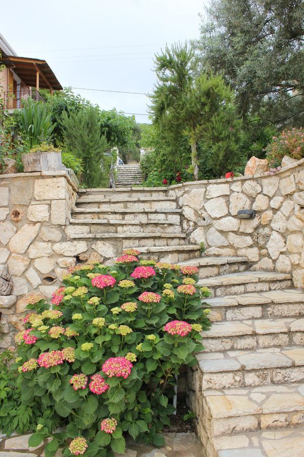 Porto Katsiki Guest Houses อธานนิออน ภายนอก รูปภาพ